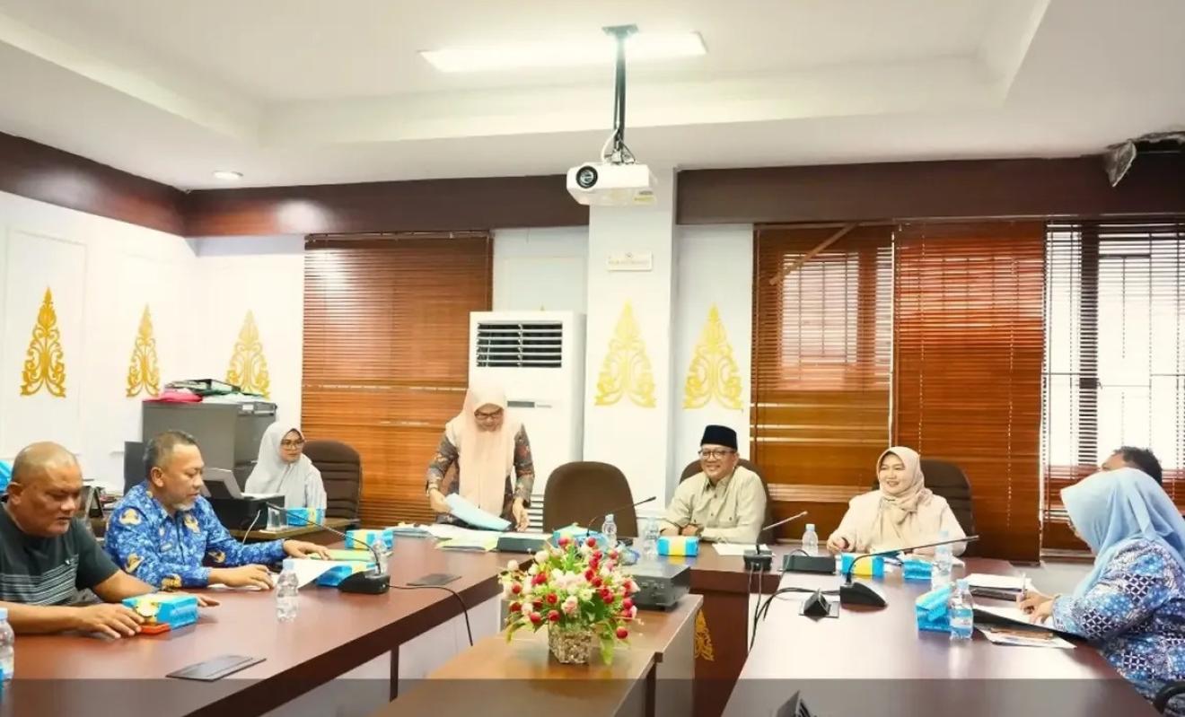 Rapat Kerja Komisi II DPRD Pekanbaru Bahas Rancangan KUA, PPAS 2027 Bersama Disperindag